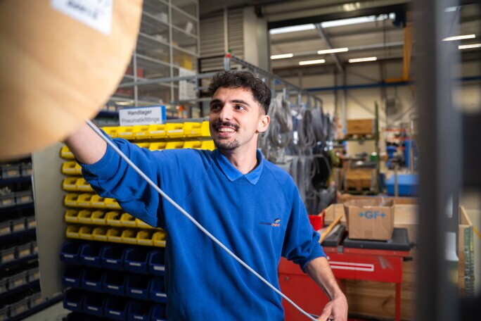 Lagermitarbeiter (m/w/d), 1. Bild